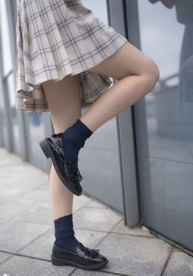 间之楔老版_JVID性感写真